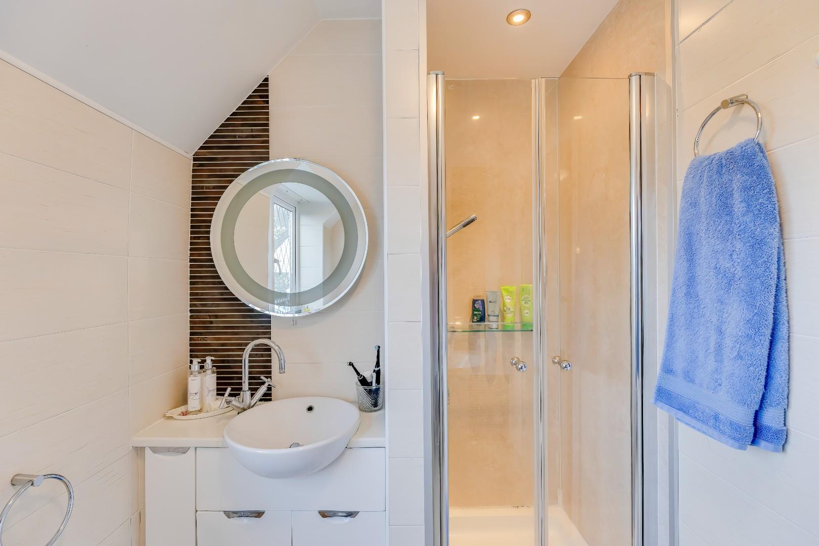 43 Highwalls Avenue, Dinas Powys, CF64 4AQ